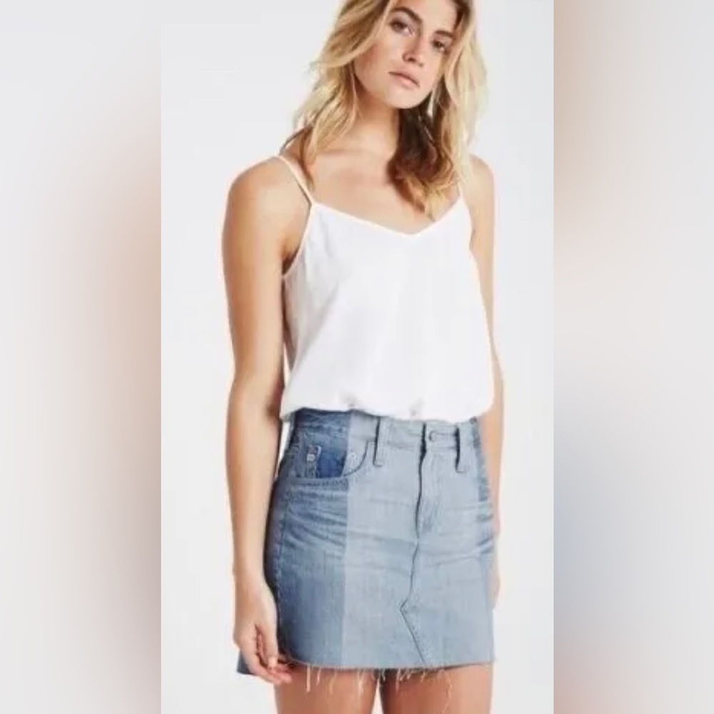 AG Adriano Goldschmied The Sandy Two Toned Denim Mini Skirt, Size 24•••